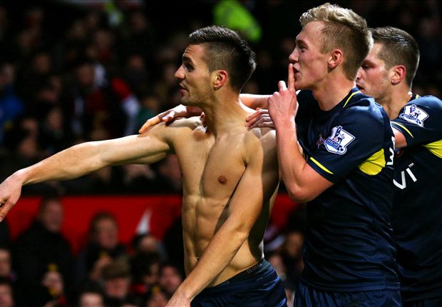 Manchester United 0-1 Southampton: Tadic winner stuns Old Trafford