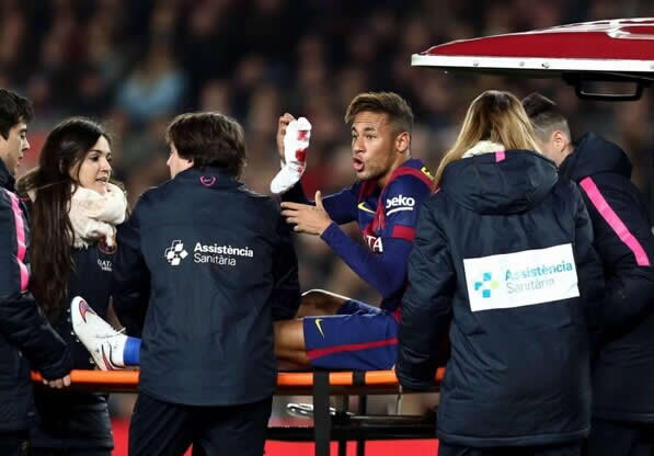 Neymar gets hit in ankle, winds up with Curt Schilling-esque bloody sock