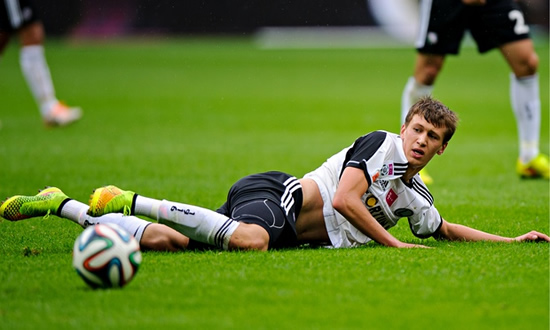 Arsenal poised to complete £2.4m deal for Legia Warsaw’s Krystian Bielik