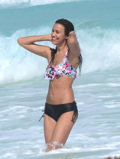 Showing Ronaldo what he’s missing! Irina Shayk flaunts hot bikini body on heartbreak hol