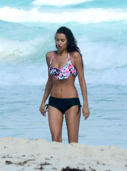 Showing Ronaldo what he’s missing! Irina Shayk flaunts hot bikini body on heartbreak hol