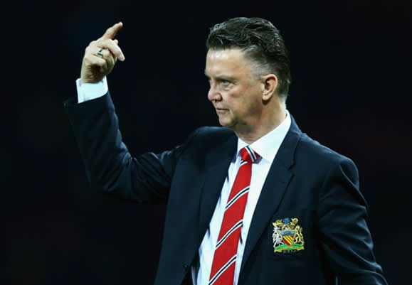 Manchester United will buy a midfielder, declares Van Gaal