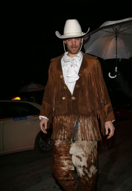 Bayern Munich’s stars & their WAGs went to Ana Ivanovic’s costume party