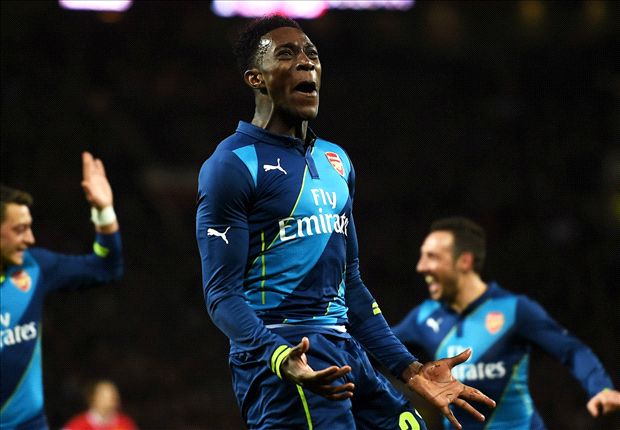 Manchester United 1-2 Arsenal: Welbeck sends Wenger to Wembley as Di Maria sees red