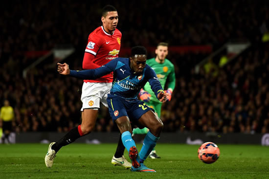 Manchester United 1 : 2 Arsenal - Welbeck sends Arsenal into semis