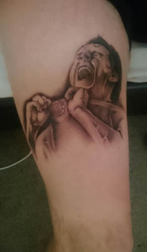 Manchester United fan gets Gary Neville leg tattoo, Gary Neville loves it