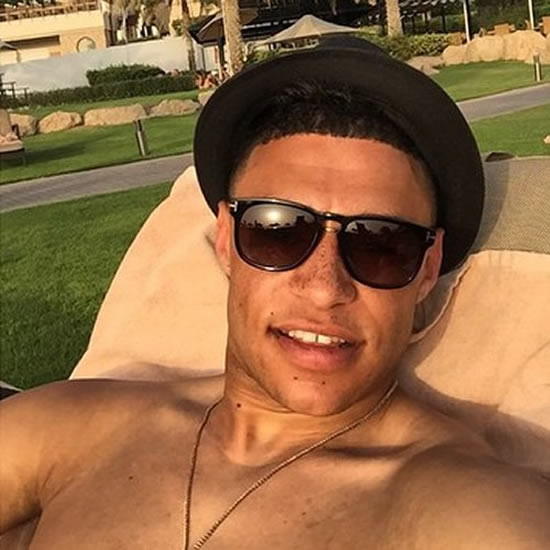 Photo: Arsenal star posts holiday selfie after FA Cup triumph