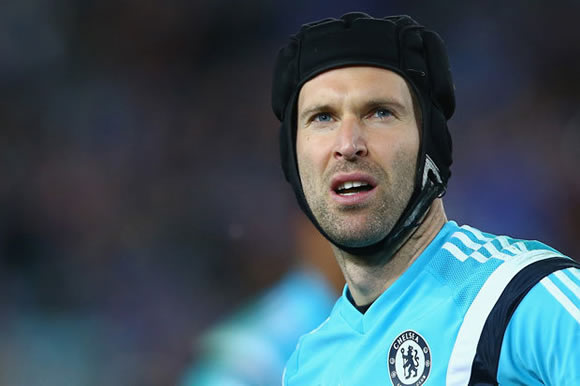 Arsenal can win the Premier League if they sign Chelsea's Petr Cech
