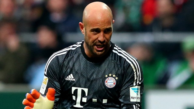 Reina nears Napoli return