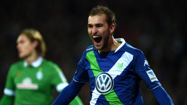 Wolfsburg's Dost told to reject Newcastle