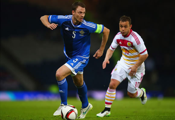 Man United look to swap Jonny Evans for Everton star Seamus Coleman
