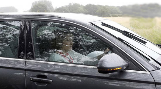 De Gea avoids press on leaving Carrington