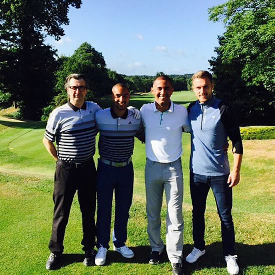 Arsenal duo enjoy golf day after Chelsea win