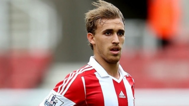 Muniesa commits to Stoke