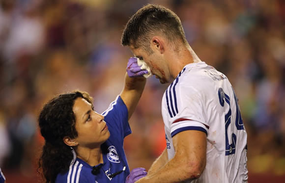 Chelsea banish club doctor Eva Carneiro from the bench