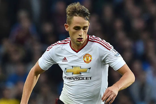 Man United boss Louis van Gaal launches bizarre Wayne Rooney defence