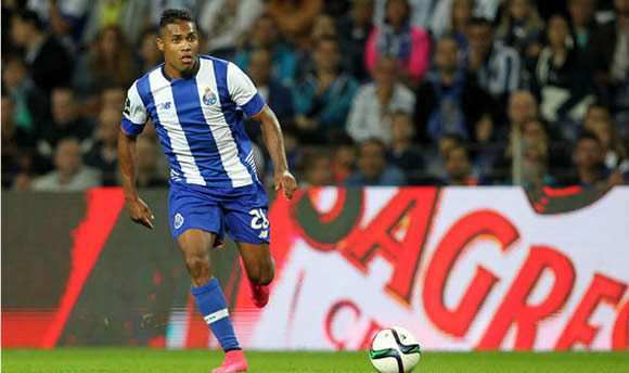 Juventus sign £18m Alex Sandro from Porto on five-year deal