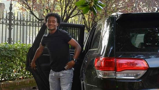 Chelsea flop Juan Cuadrado mobbed by Juventus fans on arrival in Turin