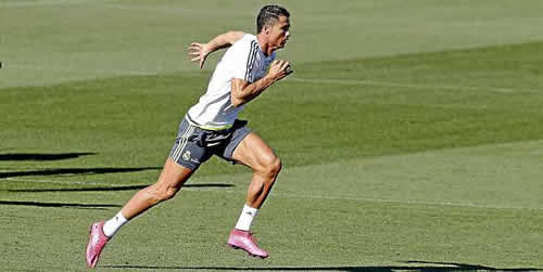 CR7 puts his nose to the grindstone