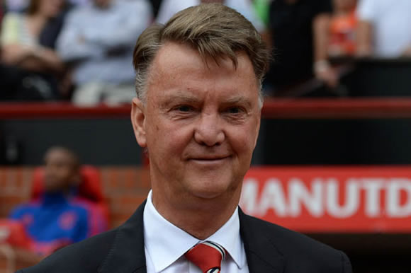Louis van Gaal set to follow David De Gea by signing new Man United contract