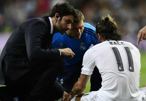 Benitez forced to wait on Bale calf injury