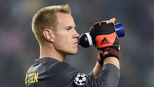 Ter Stegen defends play style