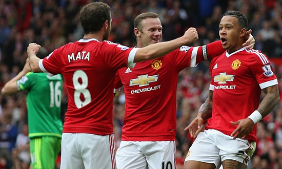 Manchester United 3 - 0 Sunderland: Manchester United hit Premier League summit as Wayne Rooney goal drought ends