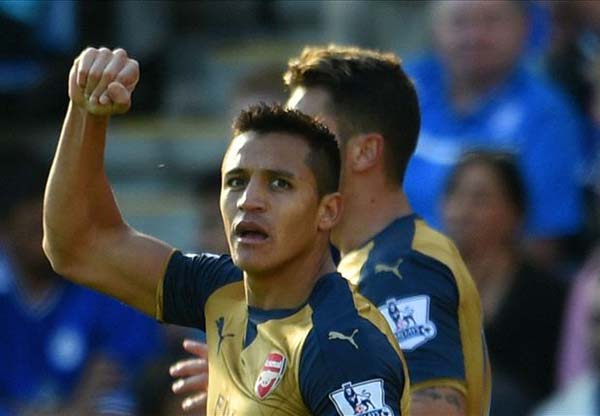 Leicester City 2-5 Arsenal: Alexis hits hat-trick to end Foxes' unbeaten run