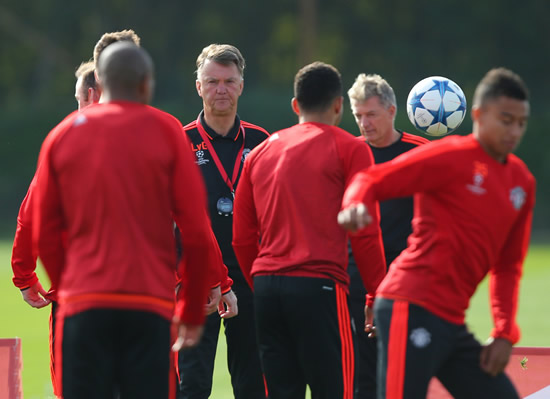 Manchester United vs Wolfsburg preview - Van Gaal casts doubt on exit date from United