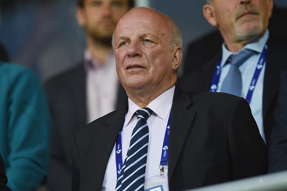 FA chairman Greg Dyke: Chelsea boss Jose Mourinho should apologise to Eva Carneiro