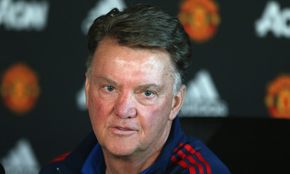 Arsene Wenger is doing a great job at Arsenal, says Louis van Gaal