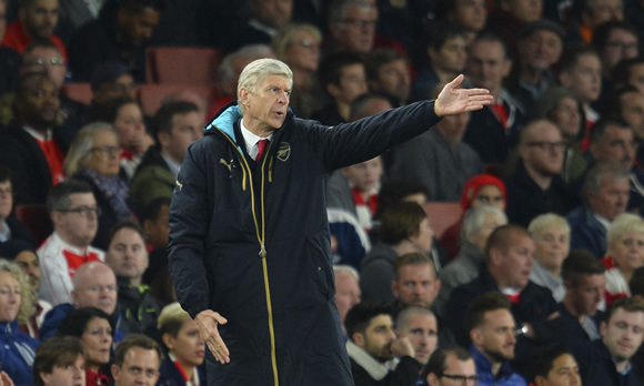 Arsene Wenger says Arsenal pay price for attacking game, but he won't change