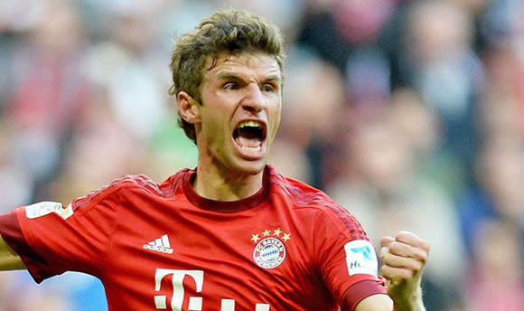 Manchester United urged to 'stop sending in offers' for Bayern Munich star