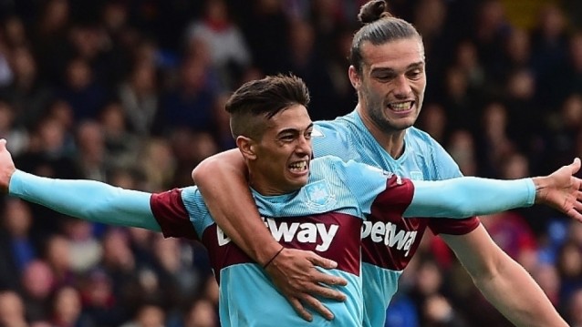 Hammers sink 10-man Palace