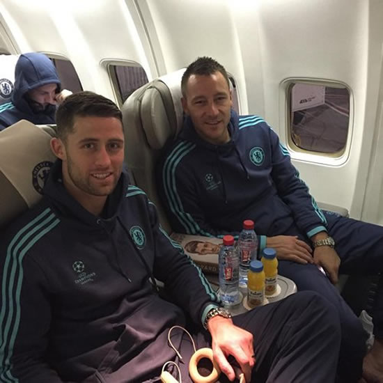 Chelsea duo head home reading Liverpool legend’s book