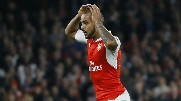 Theo Walcott: Bayern Munich win shows Arsenal are serious contenders