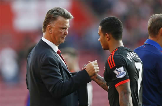 Man Utd round-up: Red Devils cleared to sign Mane, Van Gaal drops interesting transfer hint