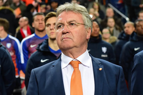 Guus Hiddink turns up the heat on under-fire Chelsea chief Jose Mourinho