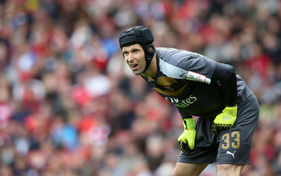 Petr Cech tells Arsenal teammates to toughen up after Bayern beating