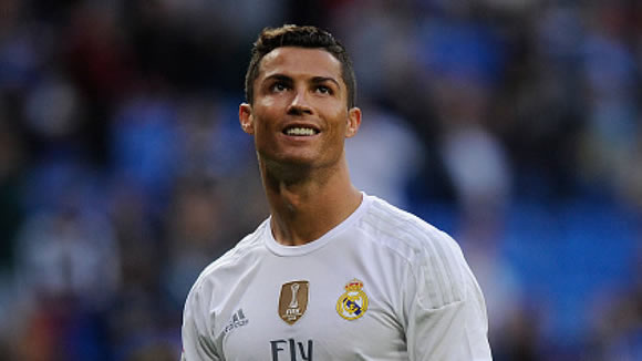 Cristiano Ronaldo backs Manchester United to win Premier League