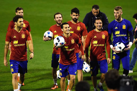 Man United stunned as Real Madrid plan to trigger David De Gea's £30m release clause