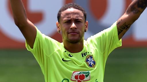 Silva backs Neymar to 'reach the peak'