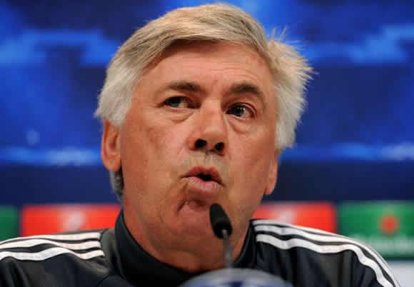 Ancelotti: Real Madrid should stick by Benitez
