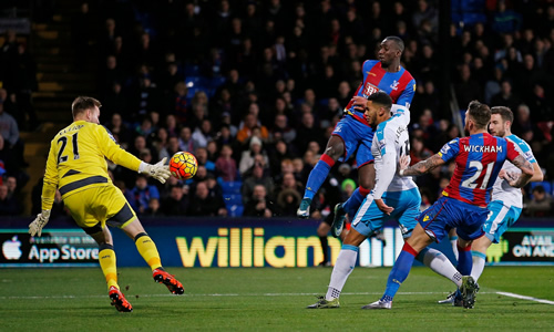Crystal Palace 5 - 1 Newcastle: Alan Pardew's Crystal Palace thrash his former club Newcastle