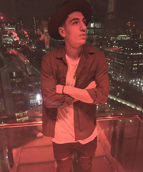 Hector Bellerin sends message to Chelsea and Tottenham