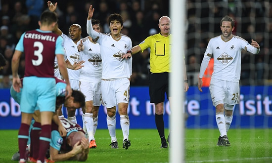 Swansea 0 - 0 West Ham: Swansea still in danger after goalless Premier League draw at home to West Ham