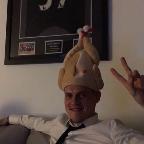 Liverpool’s Martin Skrtel with a mechanical turkey on his head goes viral