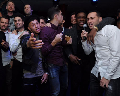 New Arsenal signing joins in karaoke at Gunners’ Christmas party