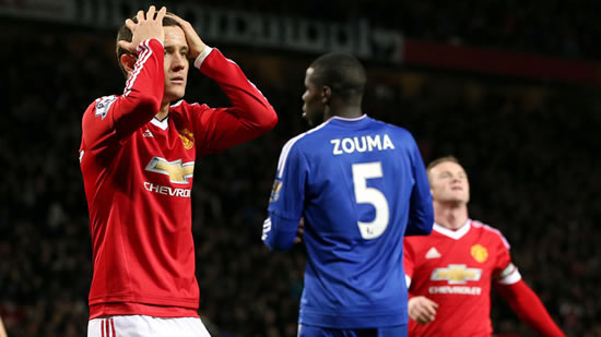 Man Utd fans and board could turn on Louis van Gaal, says Thierry Henry