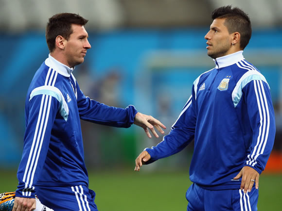 Aguero wants Messi at City